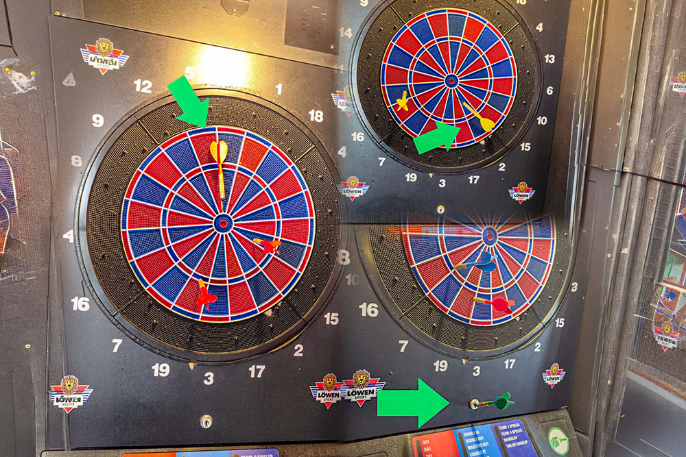 FS_Darts_130826_03
