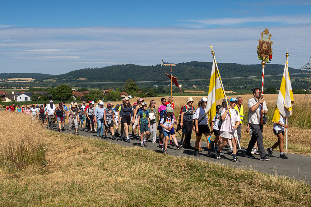 Wallfahrt-14H_04-050726_08